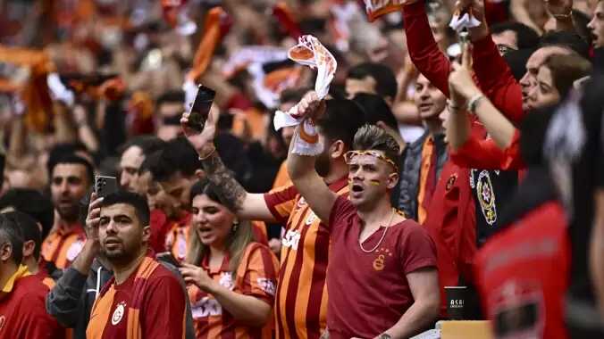 Galatasaray Taraftarı Harekete Geçti!